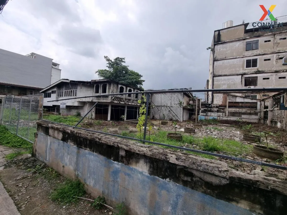 ขายที่ดินพร้อมสิ่งปลูกสร้างบางกะปิ บางกะปิ เขต บางกะปิ กรุงเทพ CX