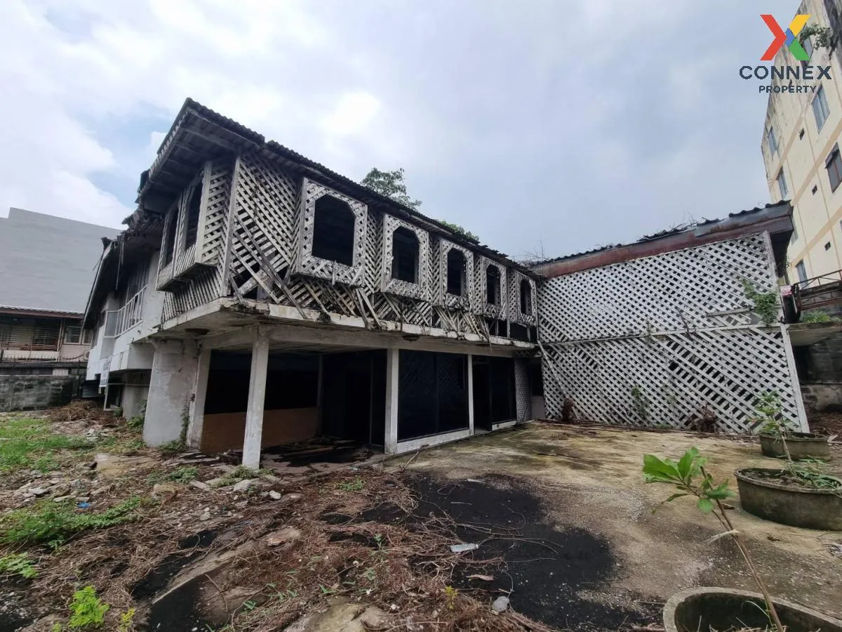 ขายที่ดินพร้อมสิ่งปลูกสร้างบางกะปิ บางกะปิ เขต บางกะปิ กรุงเทพ CX