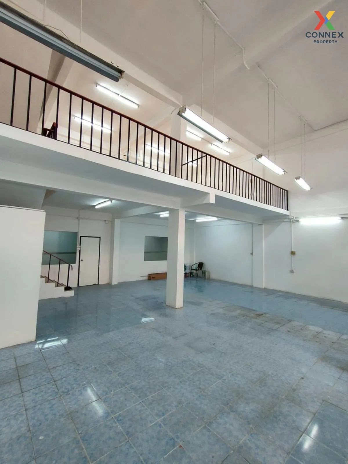 For Sale Commercial building, 2 units, 18 sq m, Khlong 1, Pathum  3