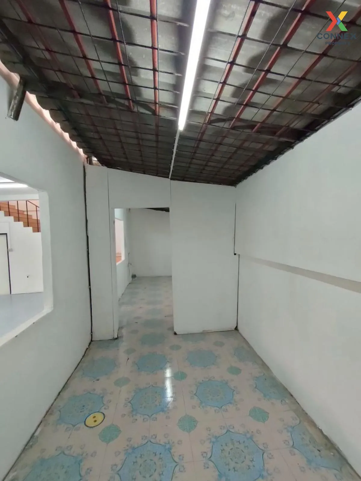 For Sale Commercial building, 2 units, 18 sq m, Khlong 1, Pathum  4