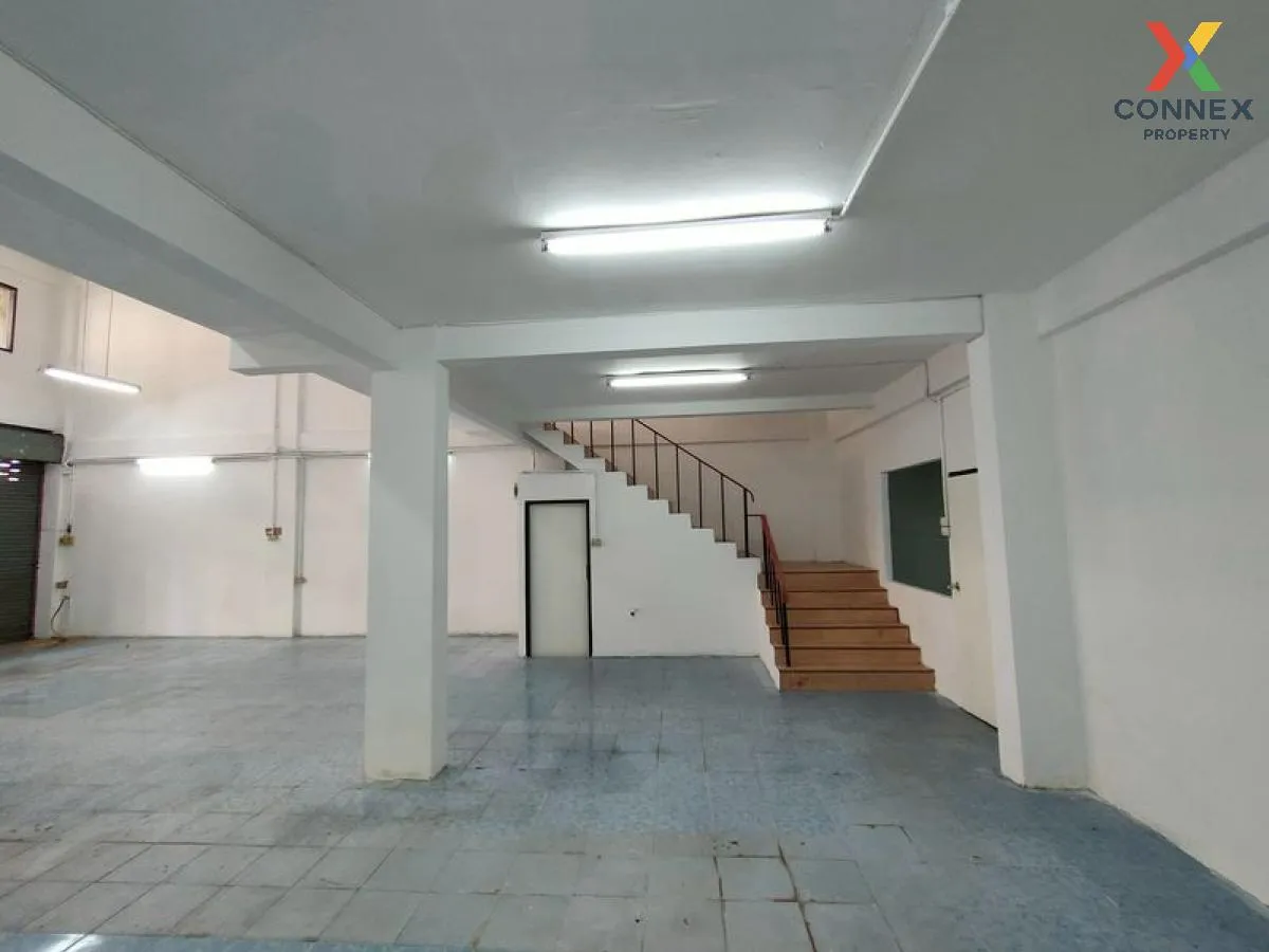 For Sale Commercial building, 2 units, 18 sq m, Khlong 1, Pathum  2