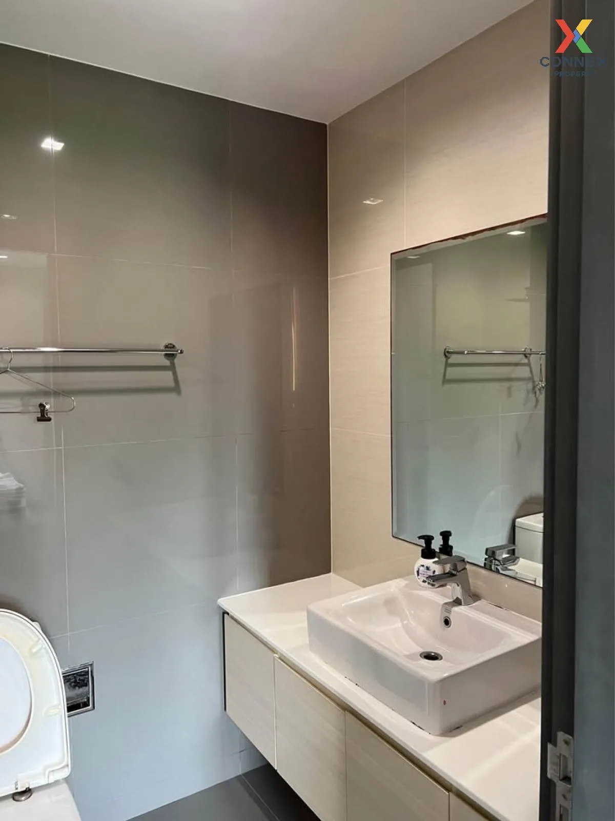 เช่าคอนโด  เดอะริช สาทร - ตากสิน BTS-วงเวียนใหญ่ บางลำภูล่าง เขต 