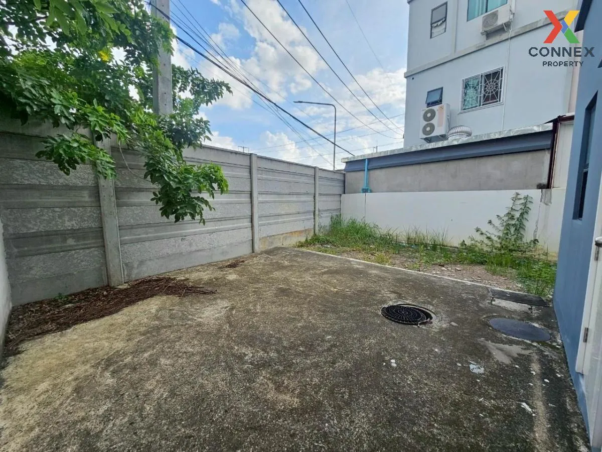 เช่าอาคารพาณิชย์  เดอะ คอนเนค บริซทาวน์ กรุงเทพ - ปทุมธานี บางเดื เช่าอาคารพาณิชย์  เดอะ คอนเนค บริซทาวน์ กรุงเทพ - ปทุมธานี บางเดื