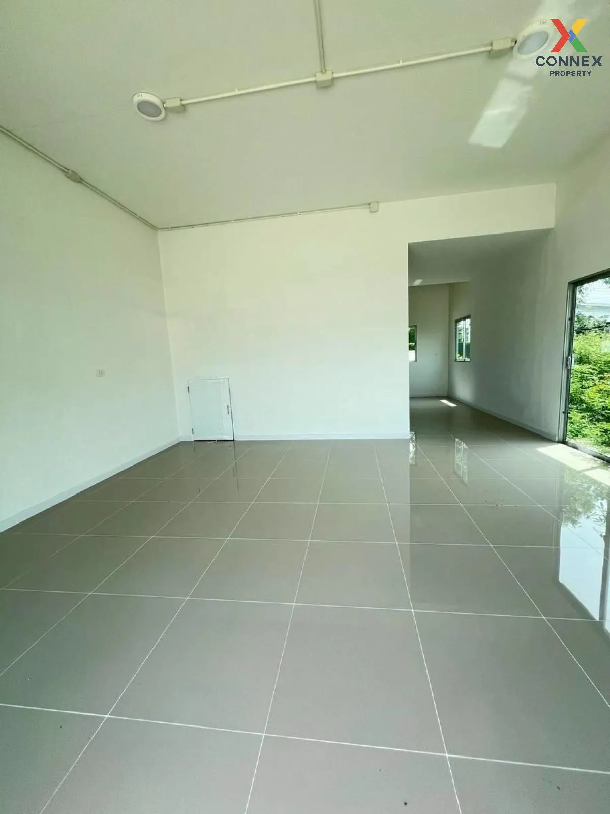 For Rent Commercial Building , Pruksa Ville 91/1 , Sala Ya , Phut 2