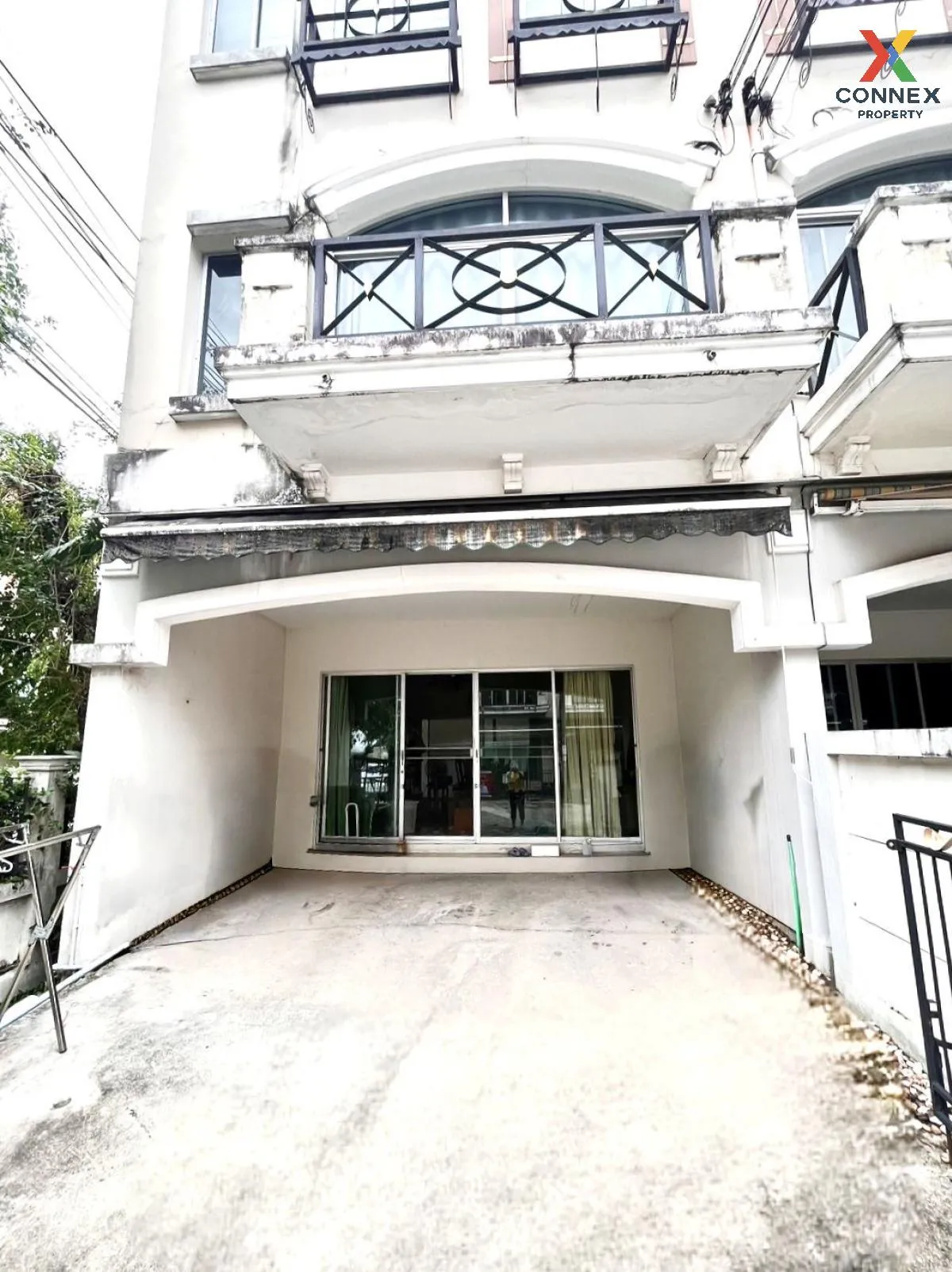 ขายทาวน์เฮ้าส์/ทาวน์โฮม  บ้านกลางเมือง เดอะ ปารีส พระราม 9-รามคำแ 1