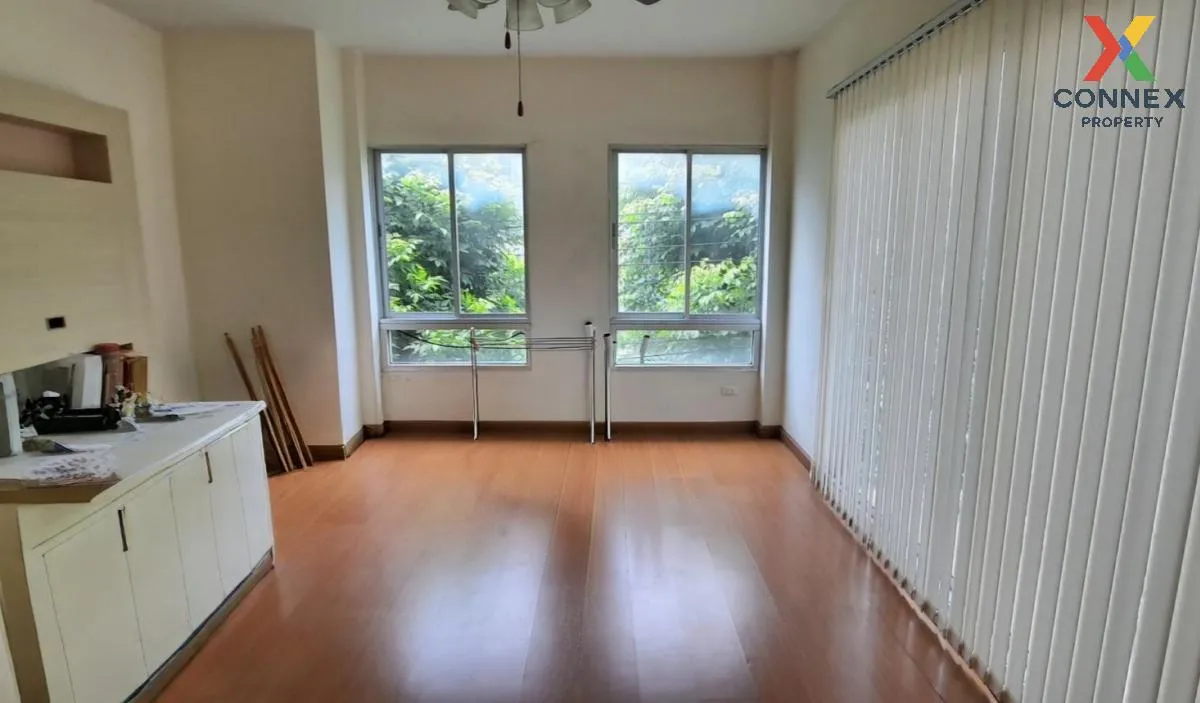 ขายทาวน์เฮ้าส์/ทาวน์โฮม  บ้านกลางเมือง เดอะ ปารีส พระราม 9-รามคำแ