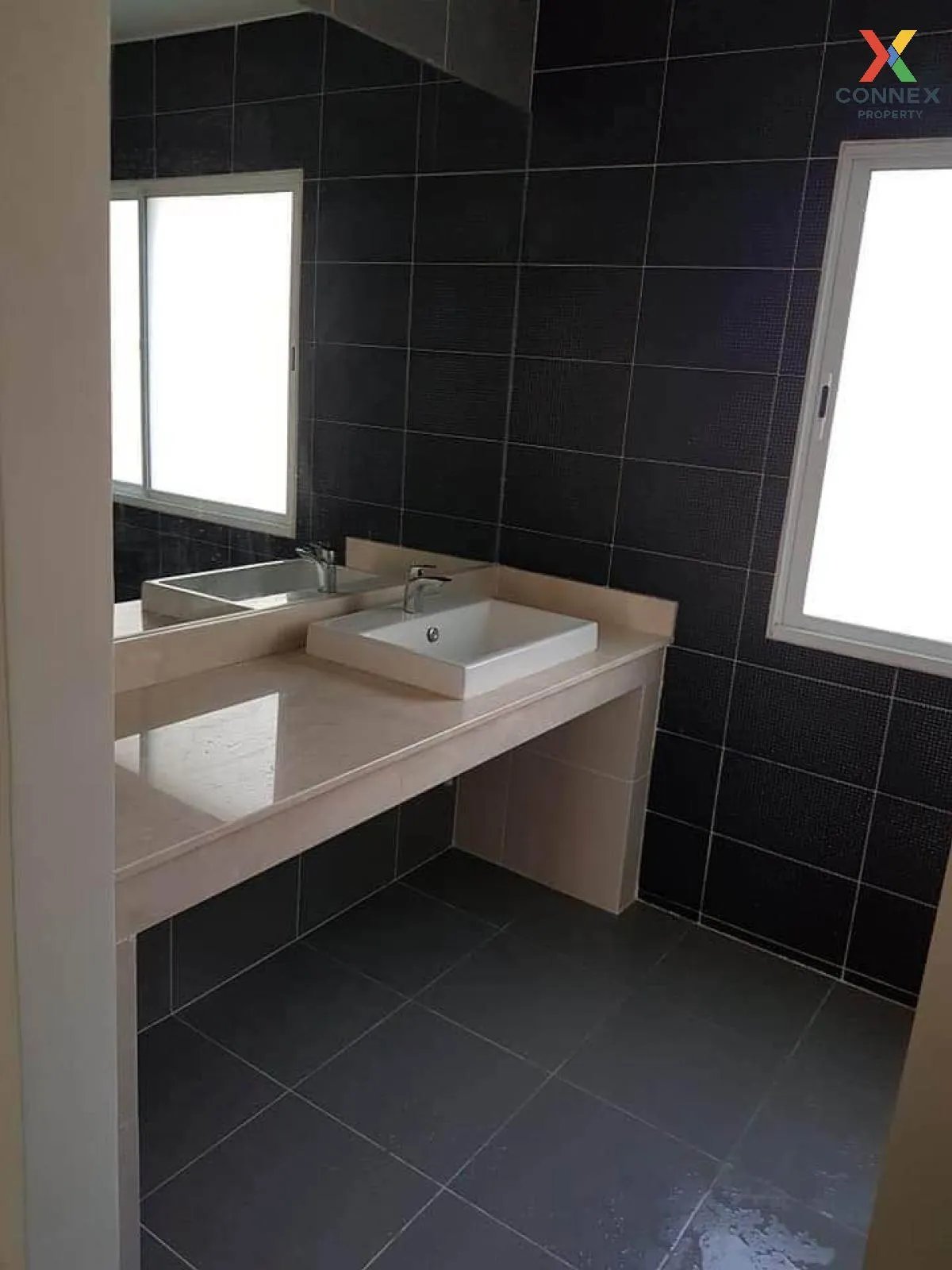 ขายทาวน์เฮ้าส์/ทาวน์โฮม  ซิกเนเจอร์ รามอินทรา 109 บางชัน เขต คลอง