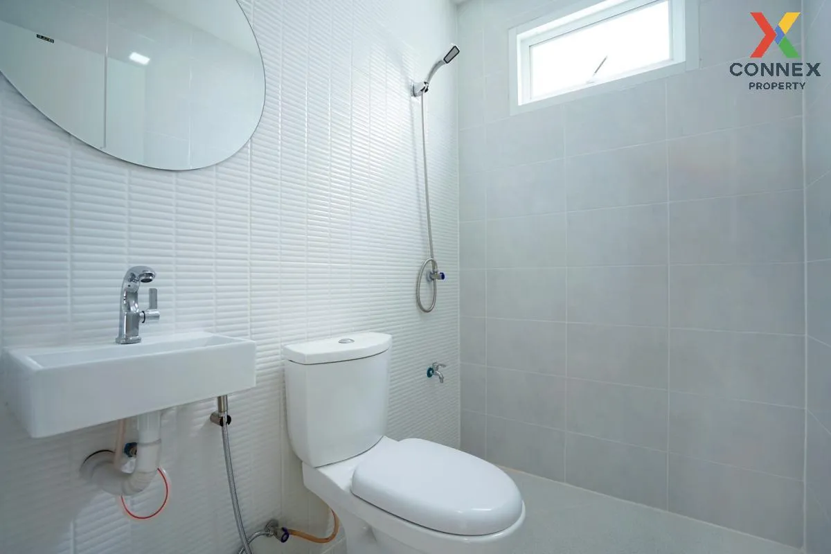 ขายทาวน์เฮ้าส์/ทาวน์โฮม  บ้านบัวทอง 2 ห้องมุม รีโนเวทใหม่ บางรักพ