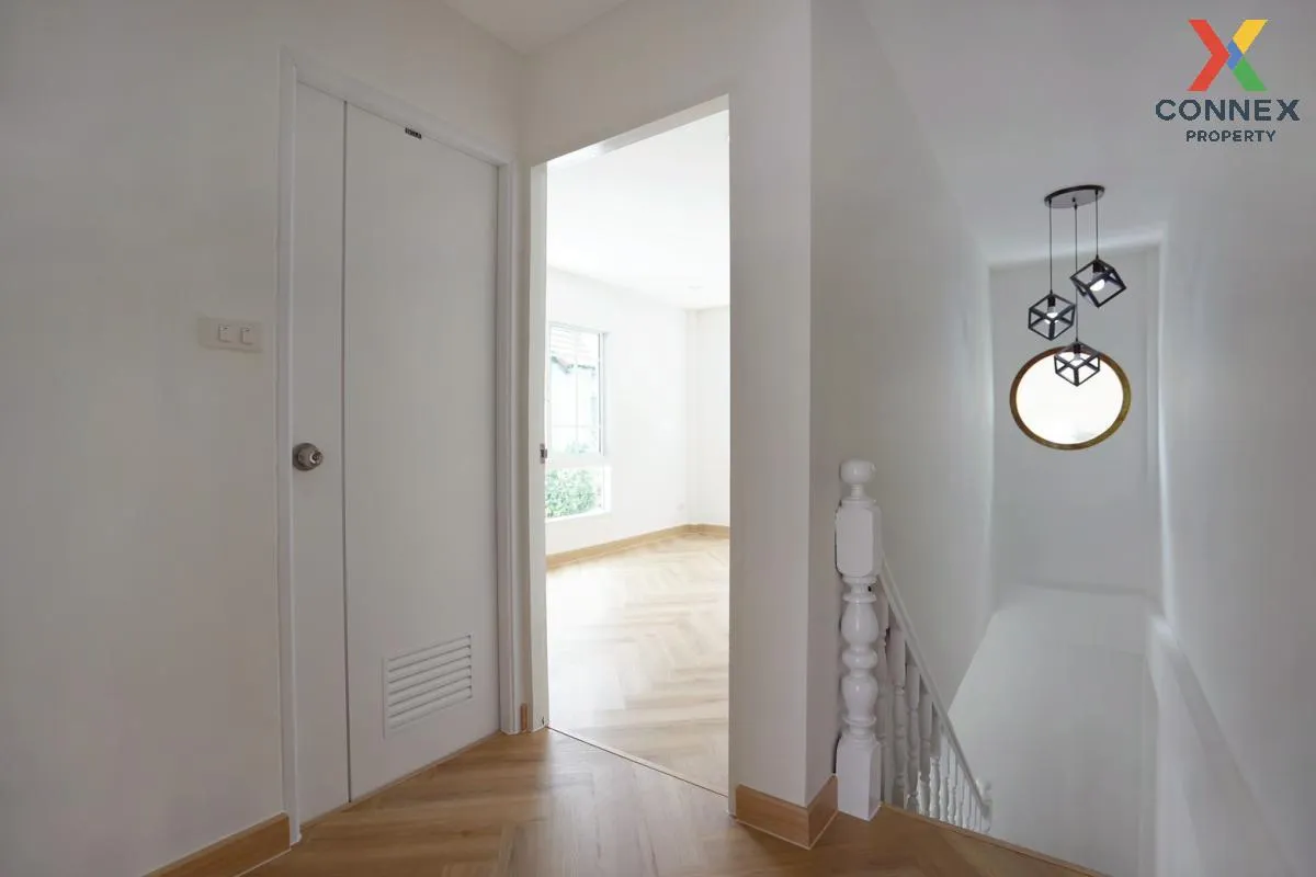 ขายทาวน์เฮ้าส์/ทาวน์โฮม  บ้านบัวทอง 2 ห้องมุม รีโนเวทใหม่ บางรักพ