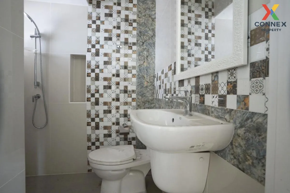 For Sale Townhouse/Townhome  , Golden Town 2 Bangkhae , Lak Song 