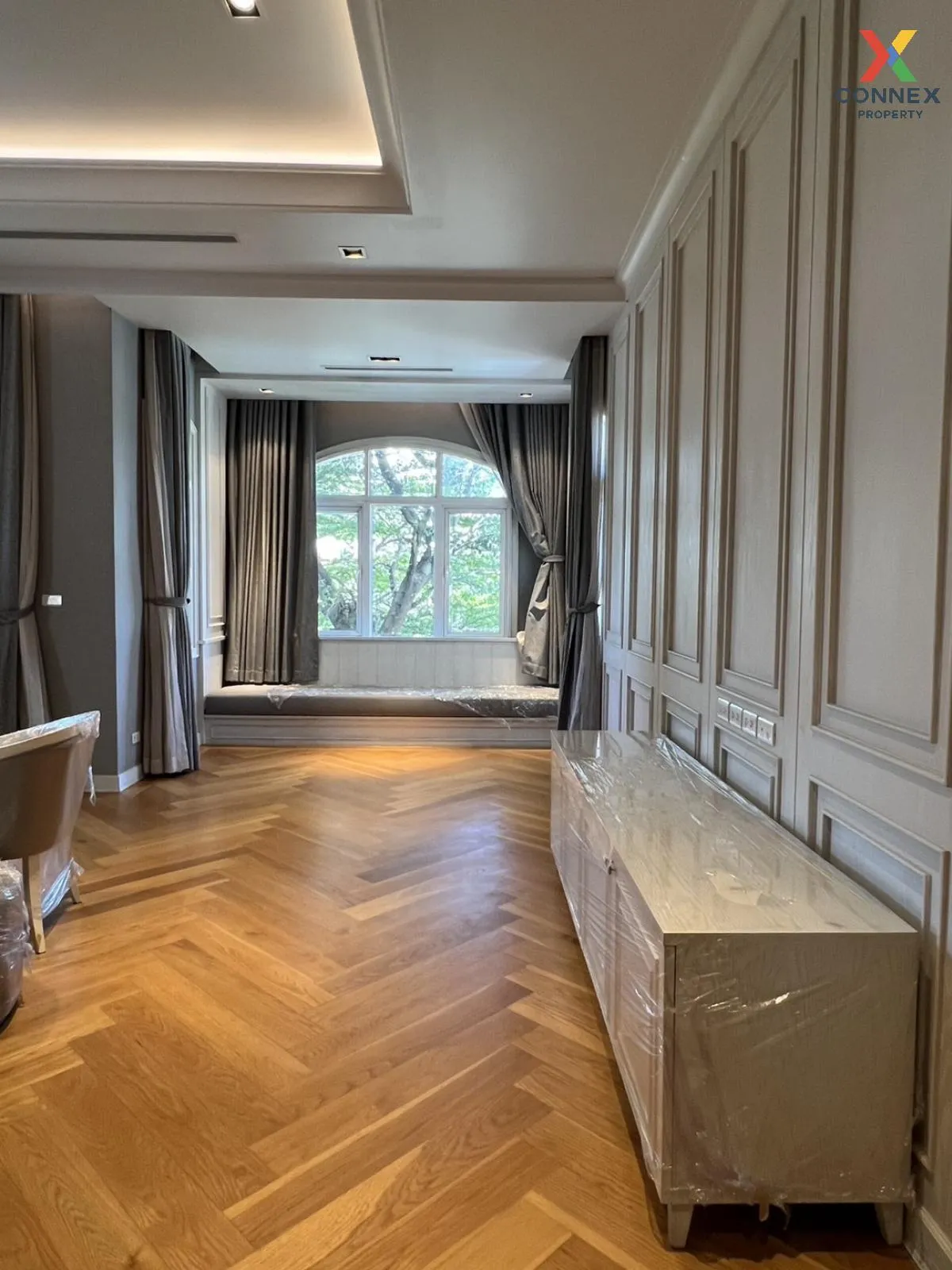 (วิวทะเลสาปหมู่บ้าน หลังมุม) ขายบ้าน  เดอะ รอยัล เรสซิเดนท์ ห้องม