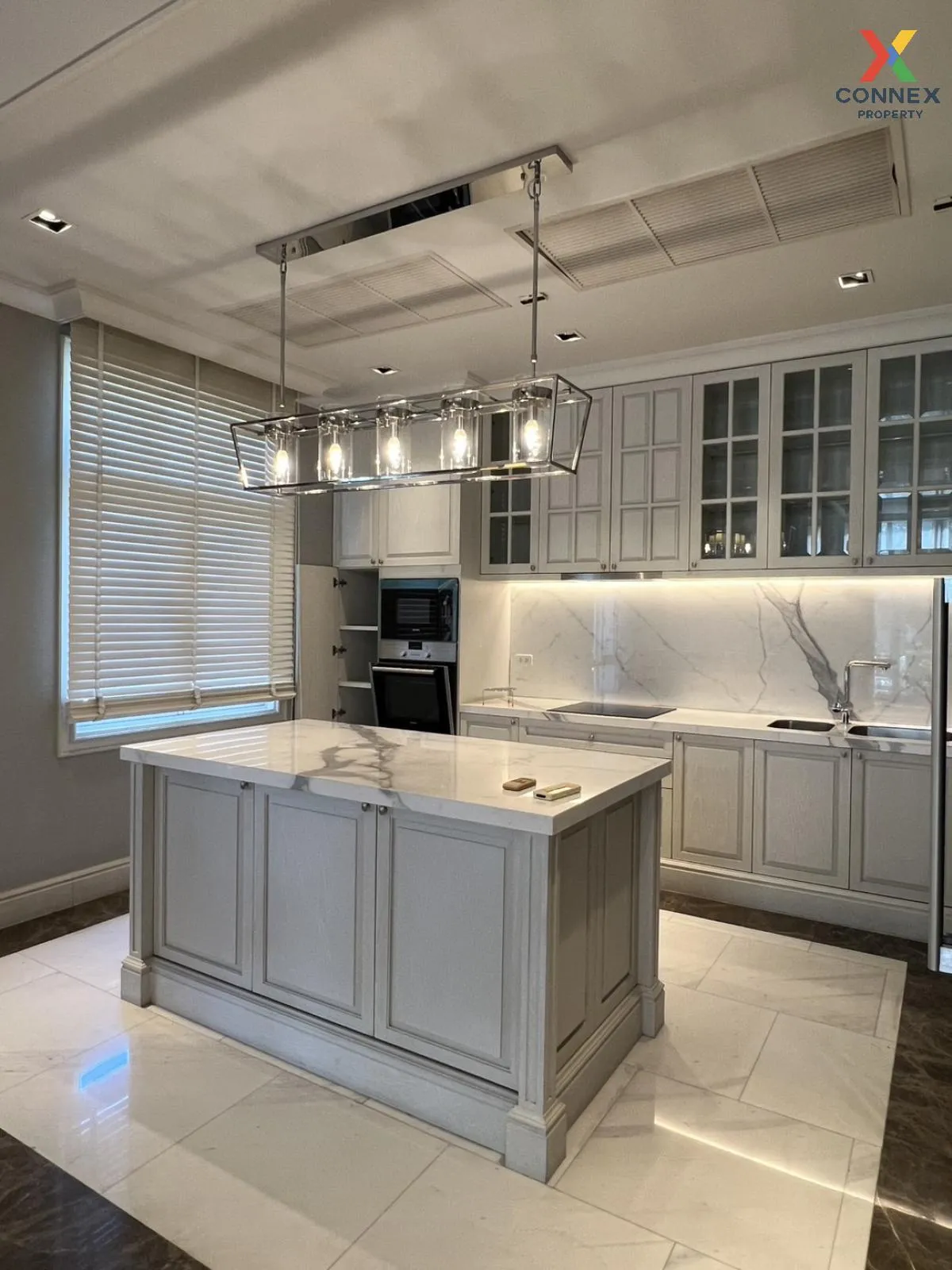 (วิวทะเลสาปหมู่บ้าน หลังมุม) ขายบ้าน  เดอะ รอยัล เรสซิเดนท์ ห้องม