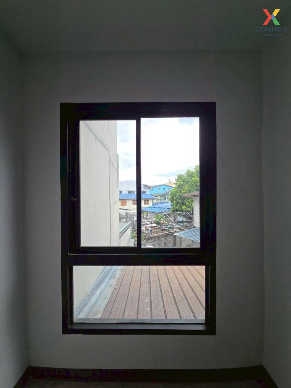 For Sale Townhome 3-storey with single-storey building , Khlong K
