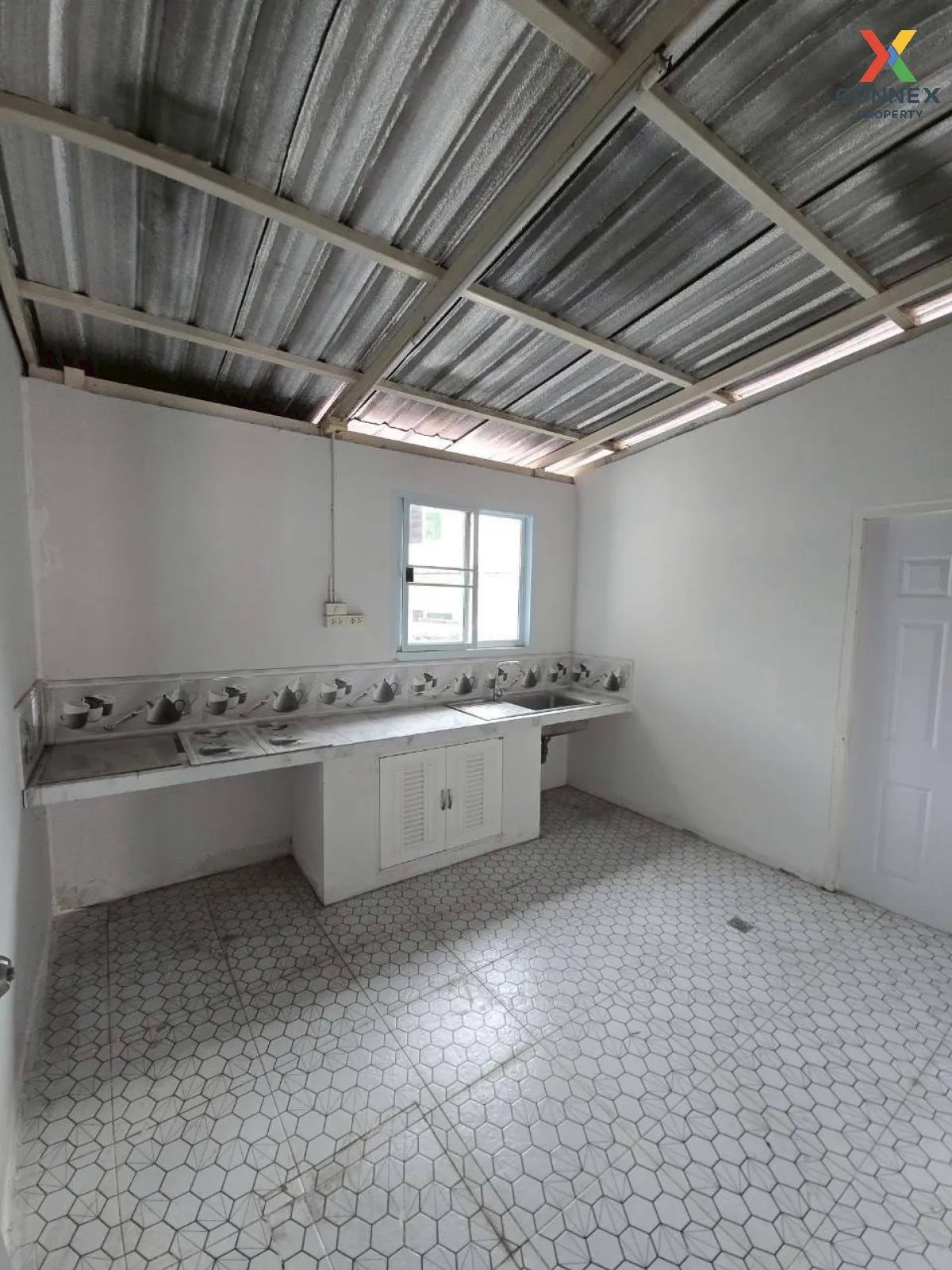 For Sale Townhome 3-storey with single-storey building , Khlong K