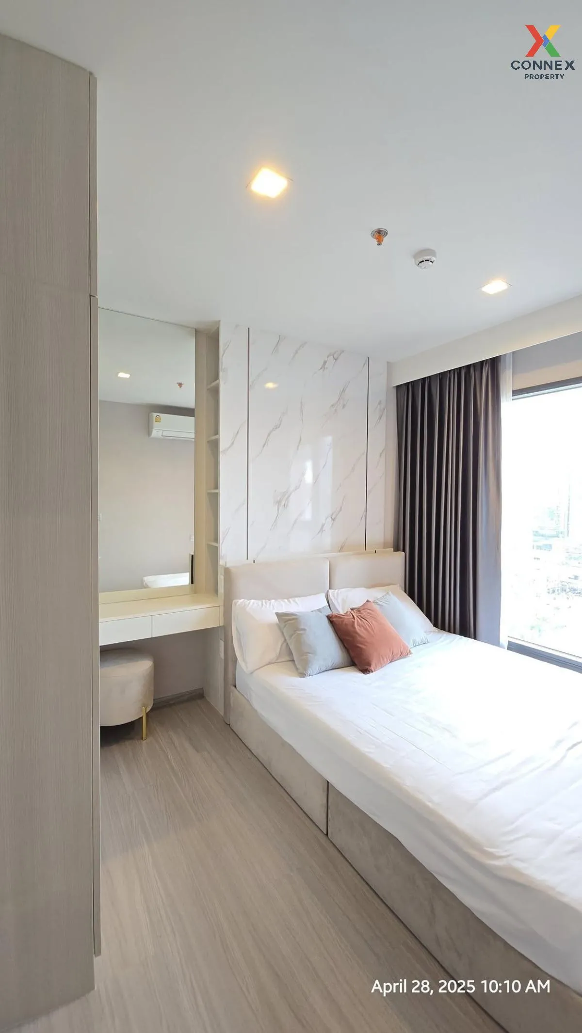 เช่าคอนโด  ไลฟ์ อโศก ไฮป์ พระราม 9 MRT-พระราม 9 มักกะสัน เขต ราชเ