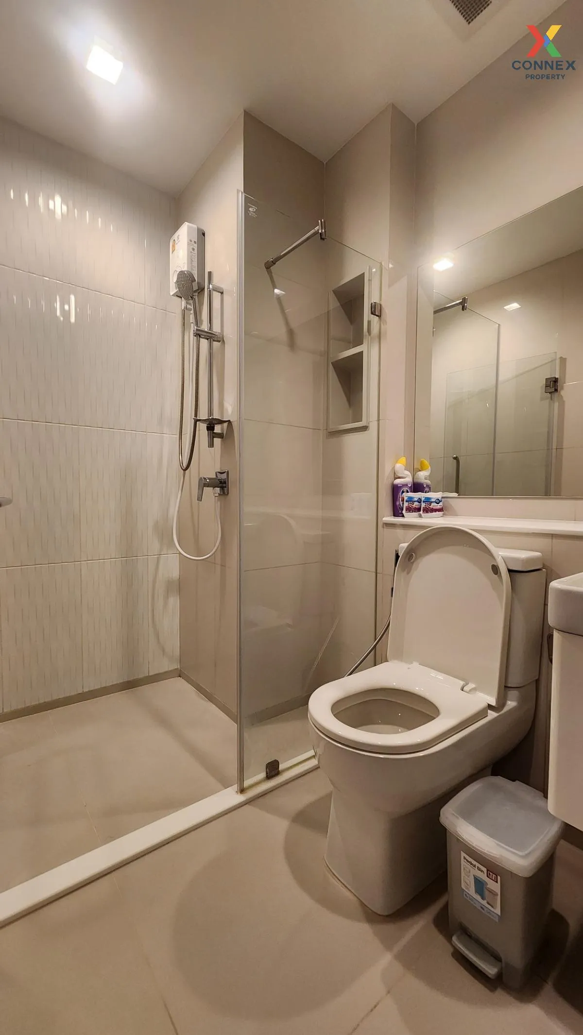 เช่าคอนโด  ไลฟ์ อโศก ไฮป์ พระราม 9 MRT-พระราม 9 มักกะสัน เขต ราชเ