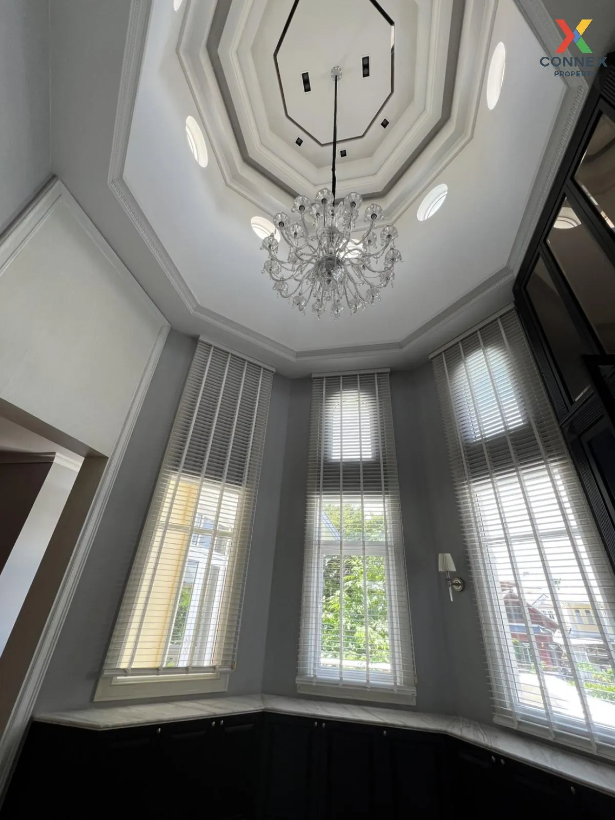 (วิวทะเลสาปหมู่บ้าน) ขายบ้าน  เดอะ รอยัล เรสซิเดนท์ วิวแม่น้ำ จรเ