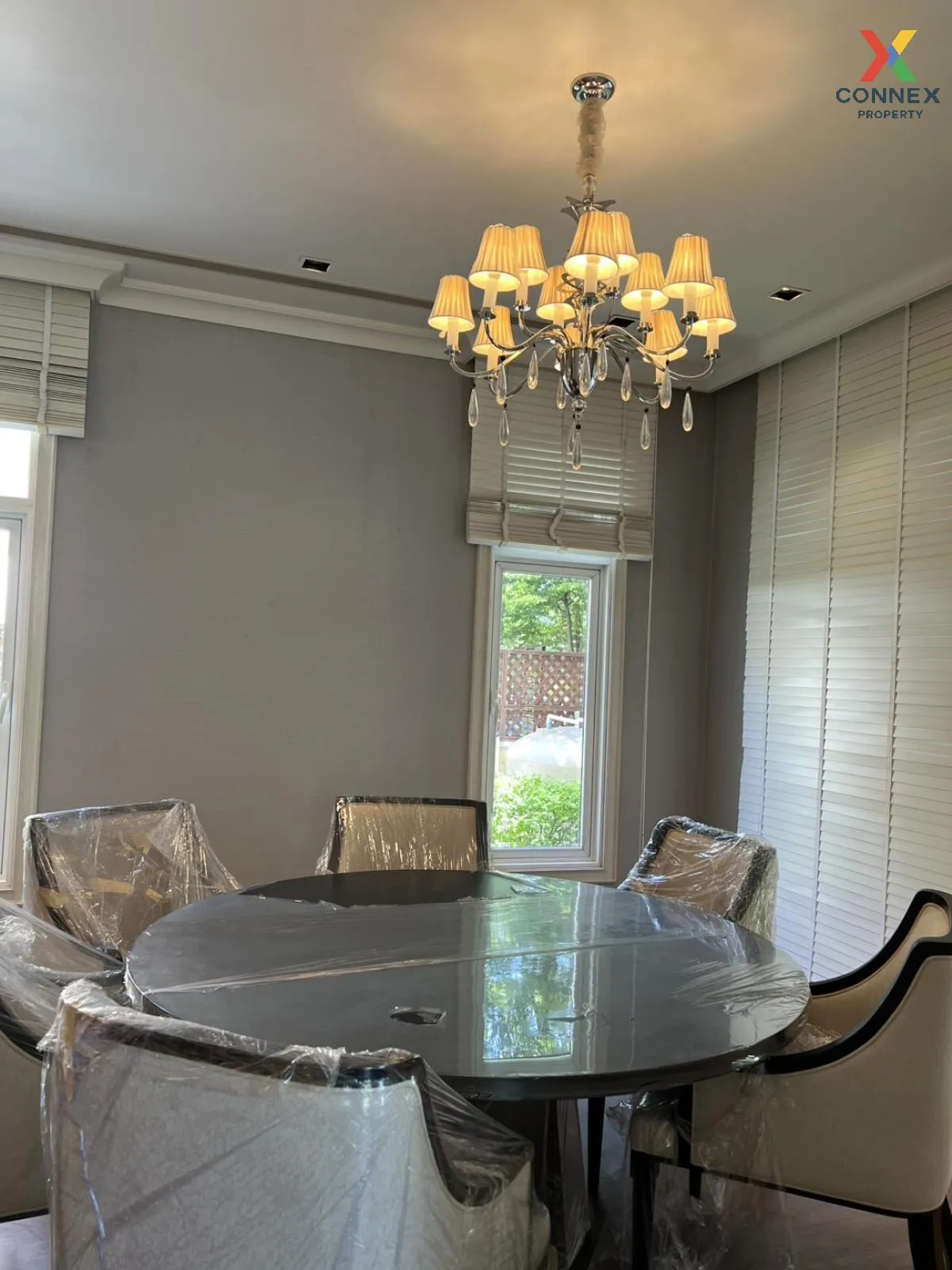 (วิวทะเลสาปหมู่บ้าน) ขายบ้าน  เดอะ รอยัล เรสซิเดนท์ วิวแม่น้ำ จรเ