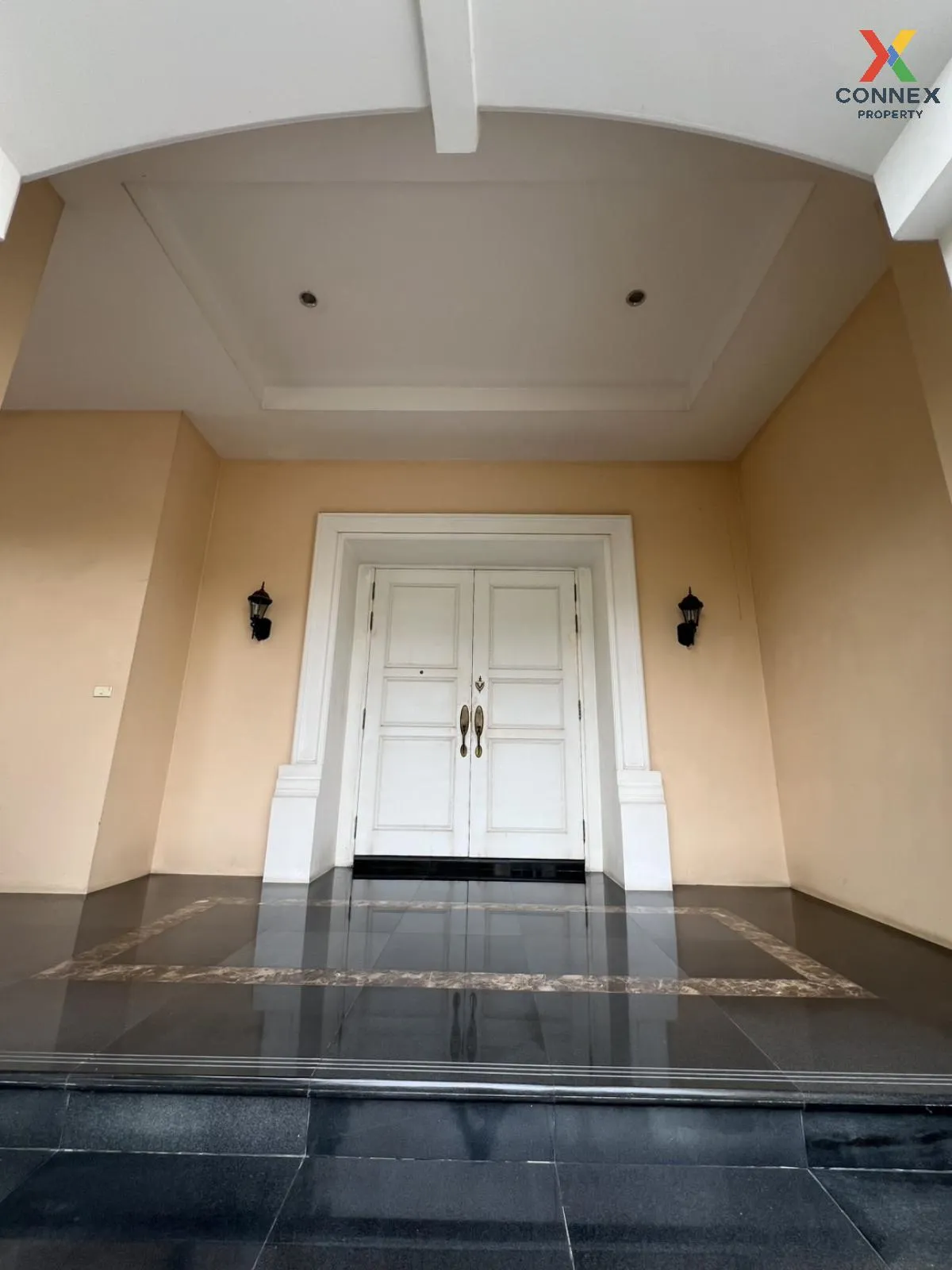 (วิวทะเลสาปหมู่บ้าน หลังมุม) ขายบ้าน  เดอะ รอยัล เรสซิเดนท์ จรเข้ 3