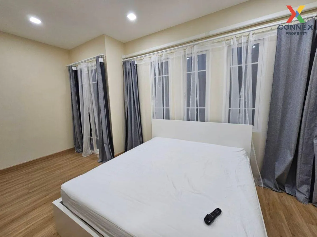 ขายทาวน์เฮ้าส์/ทาวน์โฮม  โกลเด้น ทาวน์ ศิริราช-ราชพฤกษ์ MRT-บางขุ