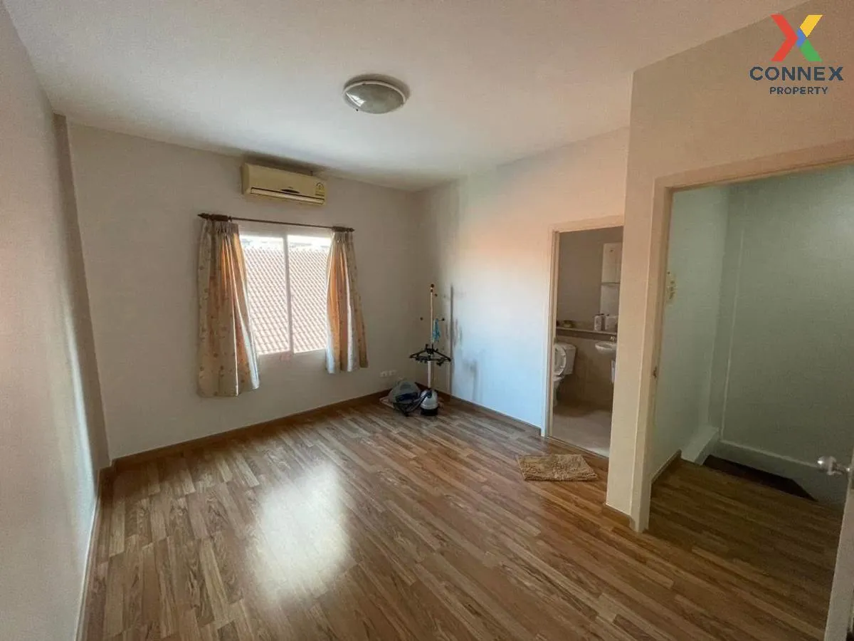 For Rent Townhouse/Townhome  , The Pumarin rangsit , Khu Khot , L