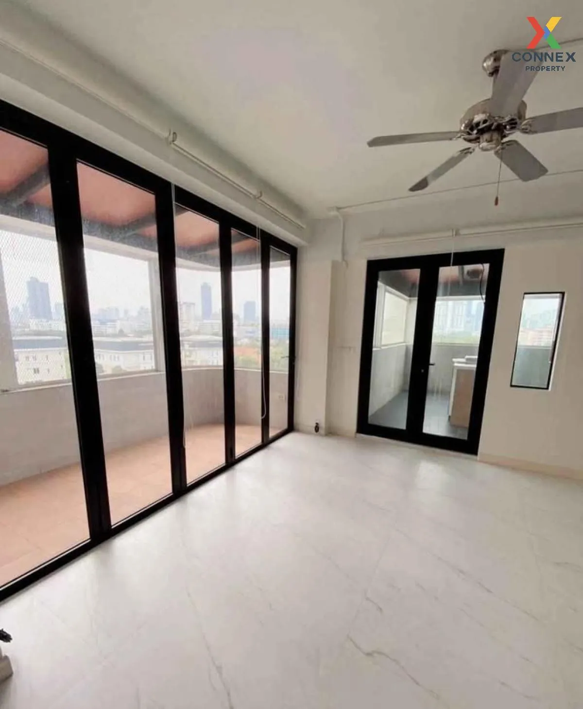 ขายคอนโด  ซันพาเลซ คอนโดมิเนียม รีโนเวทใหม่ บางกะปิ เขต ห้วยขวาง 