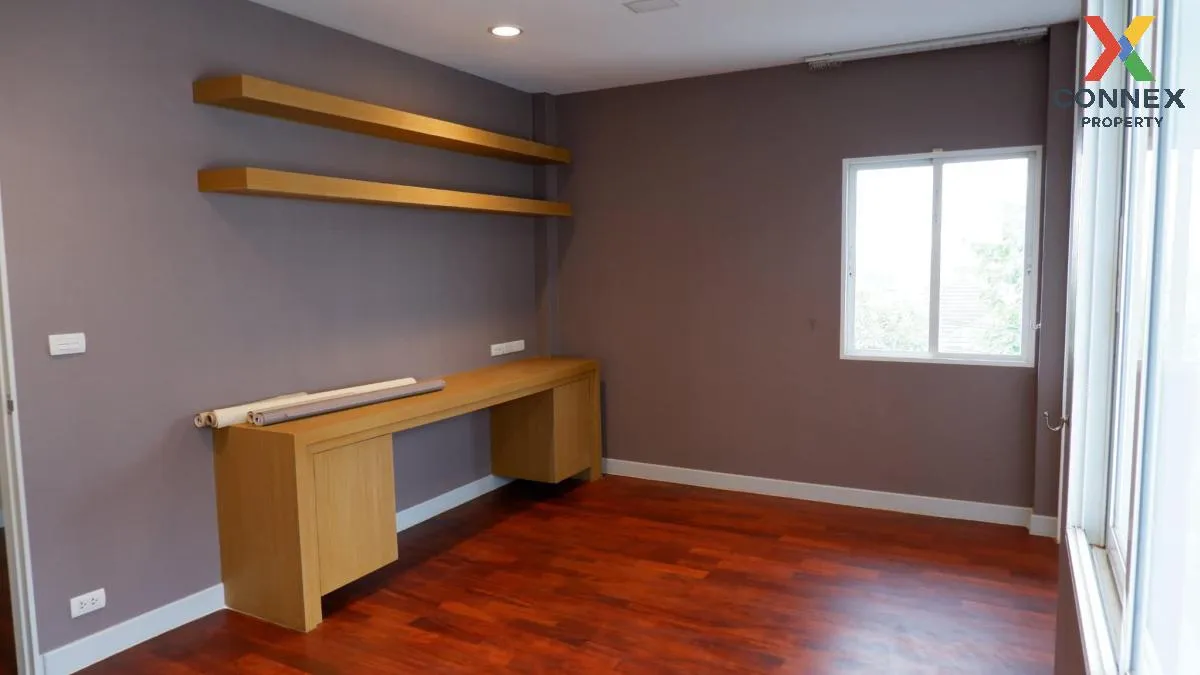 For Sale House , Grand Bangkok Boulevard Rama 9 - Srinakarin , Sa