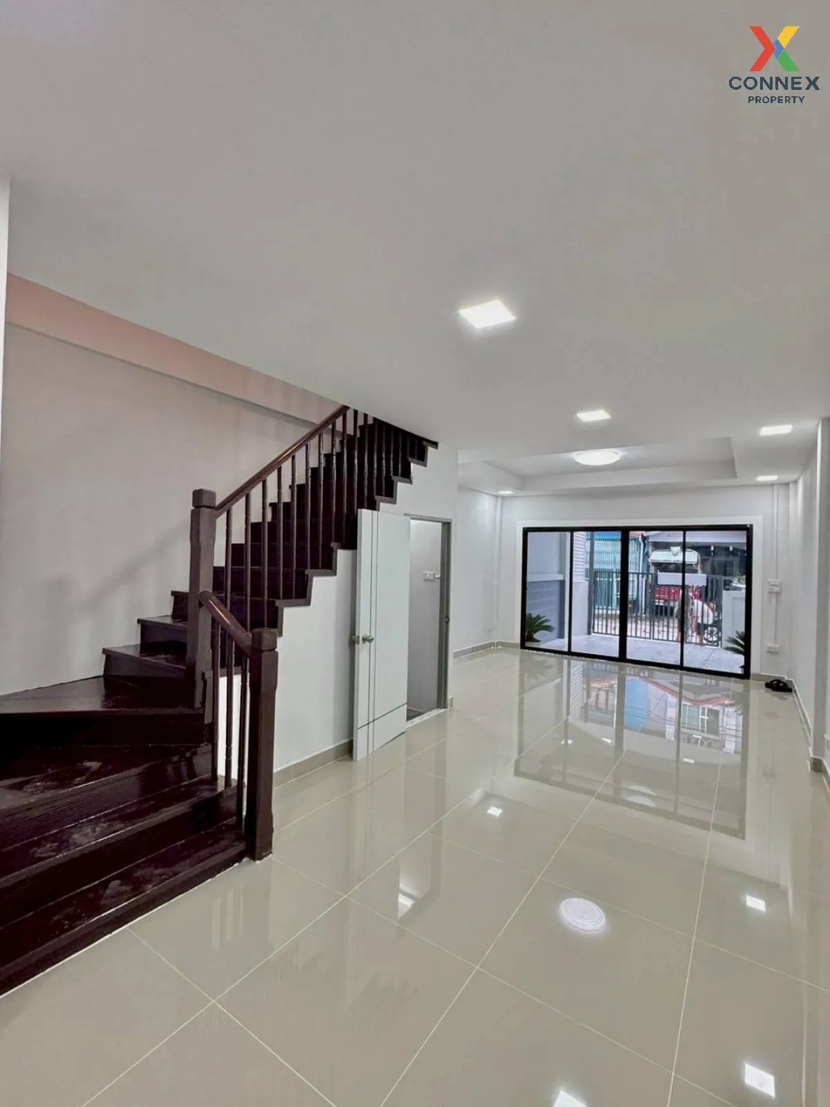 For Sale Townhouse/Townhome  , Piyawararom 2 , newly renovated ,  For Sale Townhouse/Townhome  , Piyawararom 2 , newly renovated ,