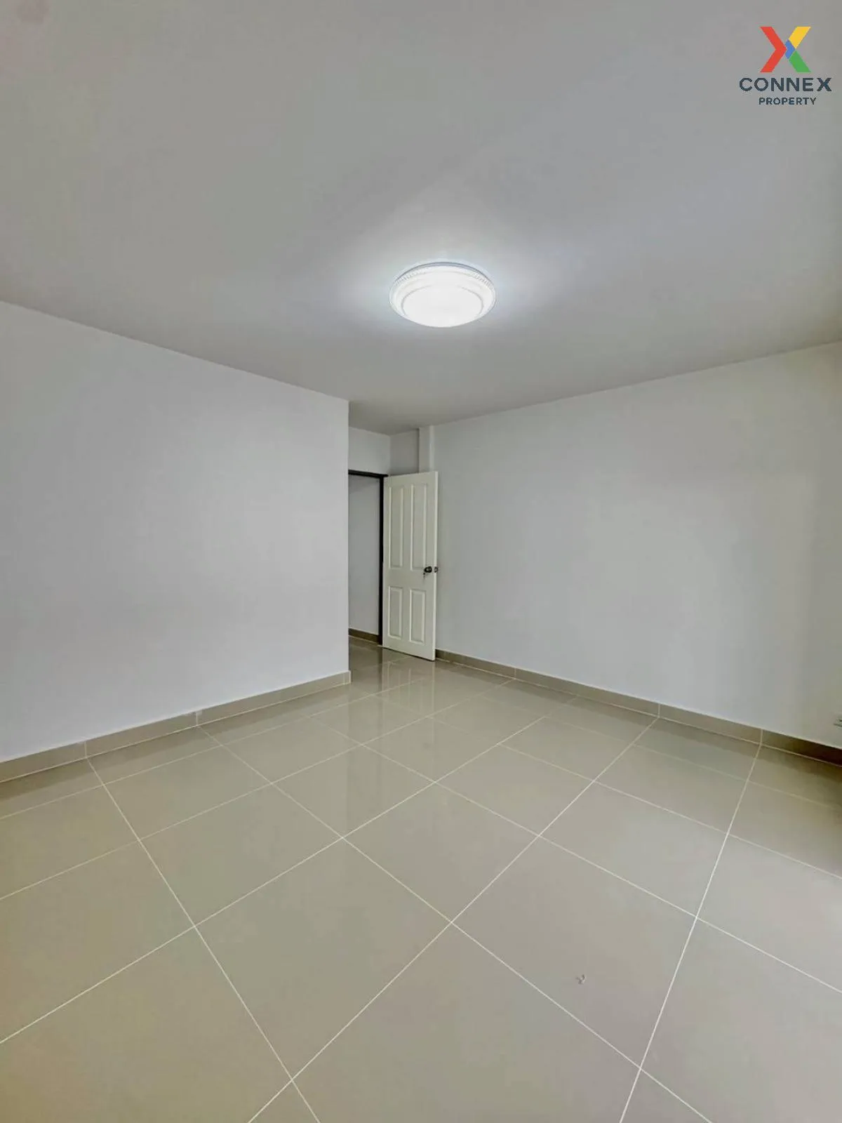 For Sale Townhouse/Townhome  , Piyawararom 2 , newly renovated ,  For Sale Townhouse/Townhome  , Piyawararom 2 , newly renovated ,