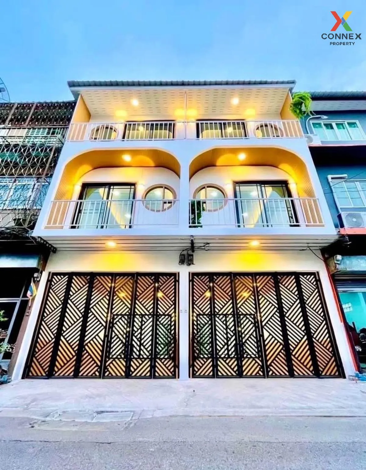 ขายทาวน์เฮ้าส์ 3 ชั้น ซอยจรัญสนิทวงศ์ 85 บางอ้อ เขต บางพลัด กรุงเ 1