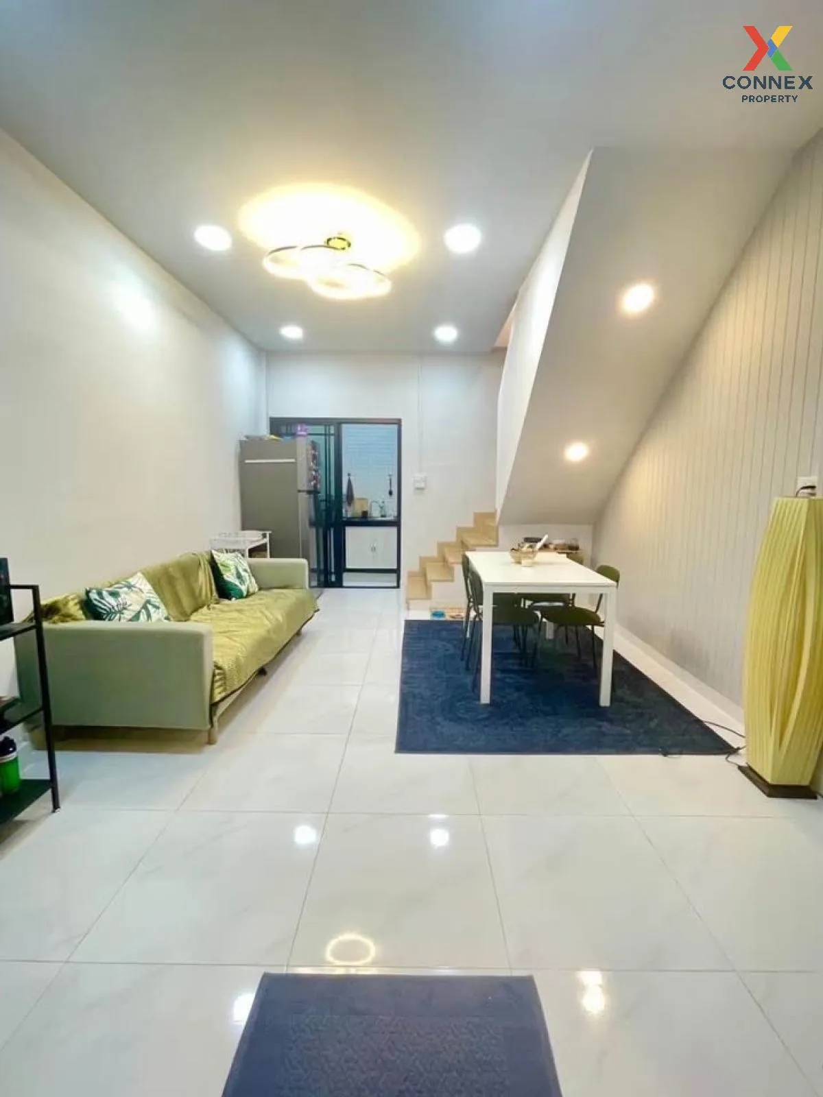 ขายทาวน์เฮ้าส์ 3 ชั้น ซอยจรัญสนิทวงศ์ 85 บางอ้อ เขต บางพลัด กรุงเ 2