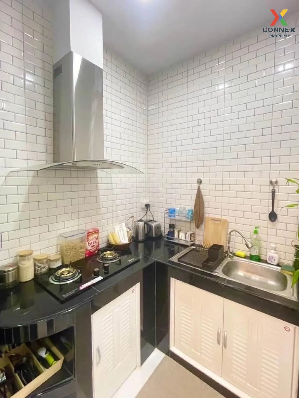 ขายทาวน์เฮ้าส์ 3 ชั้น ซอยจรัญสนิทวงศ์ 85 บางอ้อ เขต บางพลัด กรุงเ