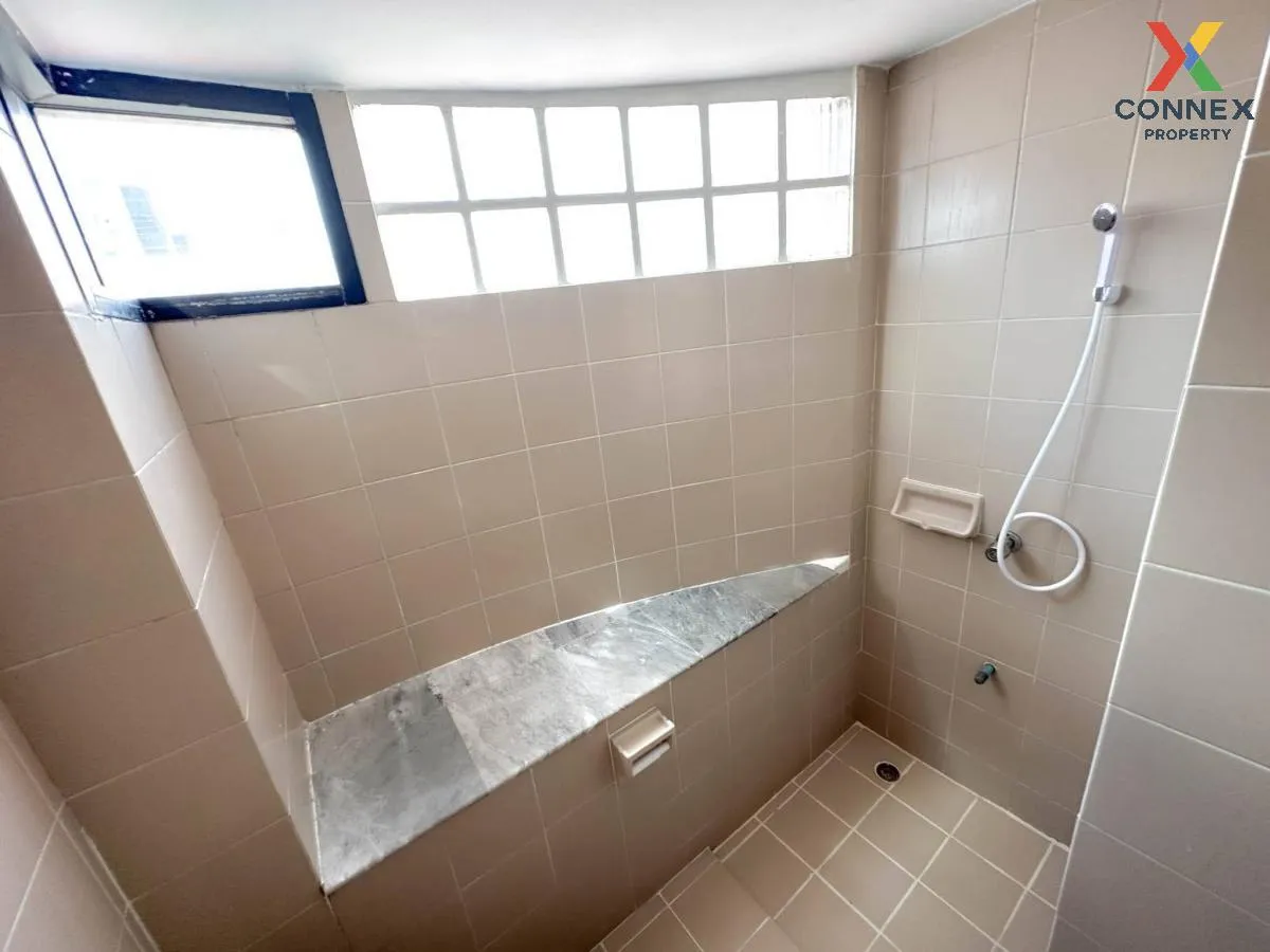 For Rent Townhome for rent, Sukhumvit 101 , newly renovated , Ban