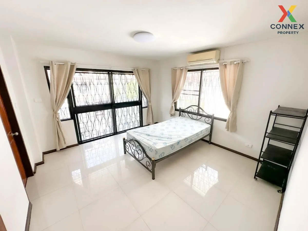 For Rent Townhome for rent, Sukhumvit 101 , newly renovated , Ban
