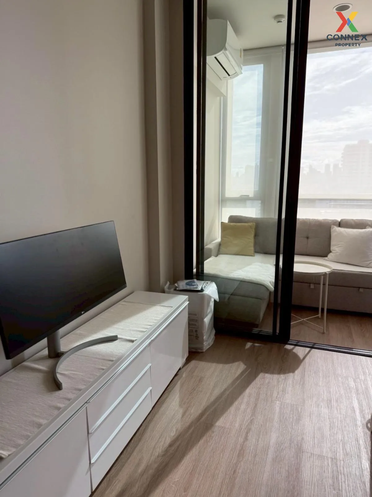 เช่าคอนโด  ดิ อิสสระ สาทร BTS-ช่องนนทรี ทุ่งมหาเมฆ เขต สาทร กรุงเ