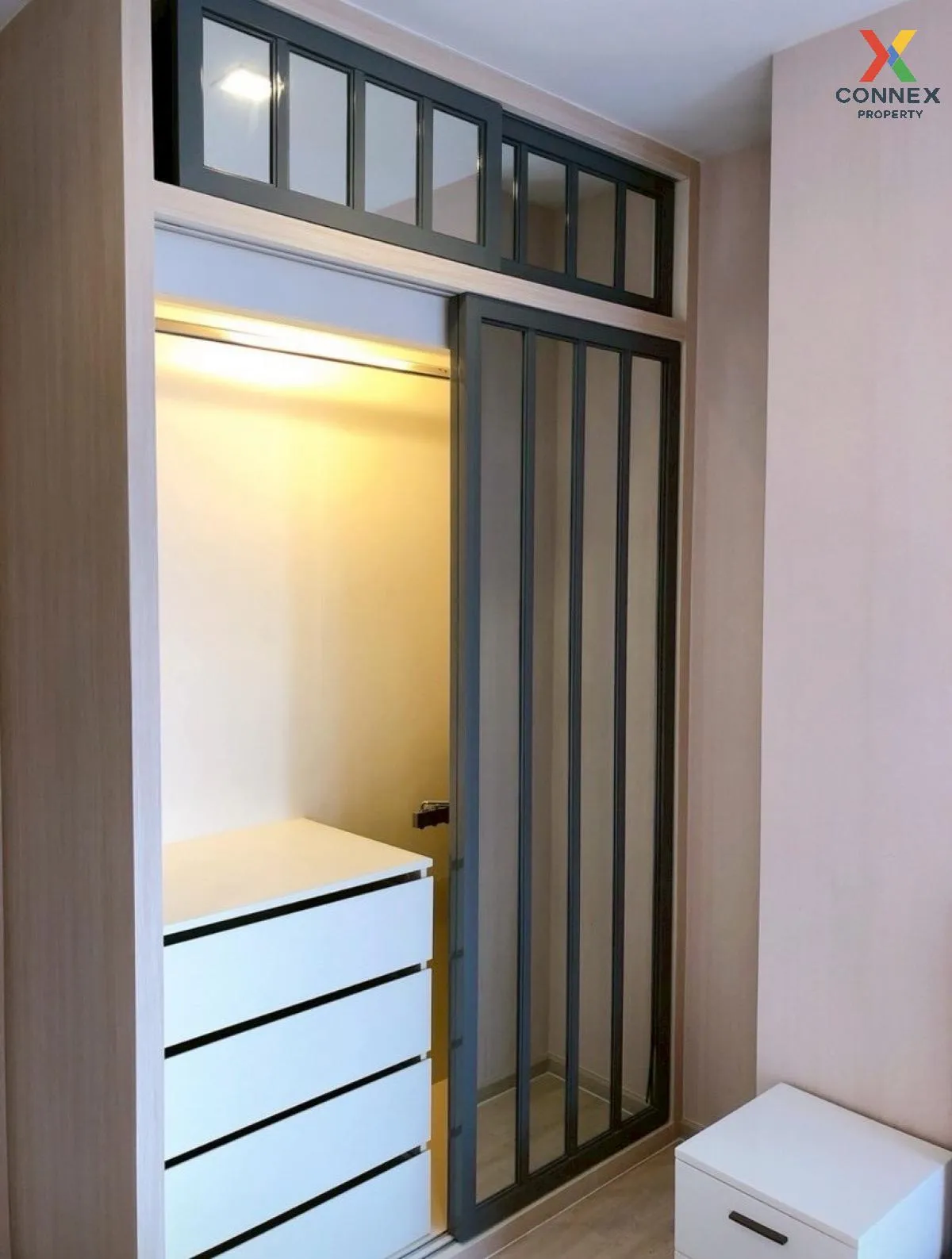 เช่าคอนโด  เอ็ม ทองหล่อ 10 ห้องมุม BTS-เอกมัย คลองตันเหนือ เขต วั