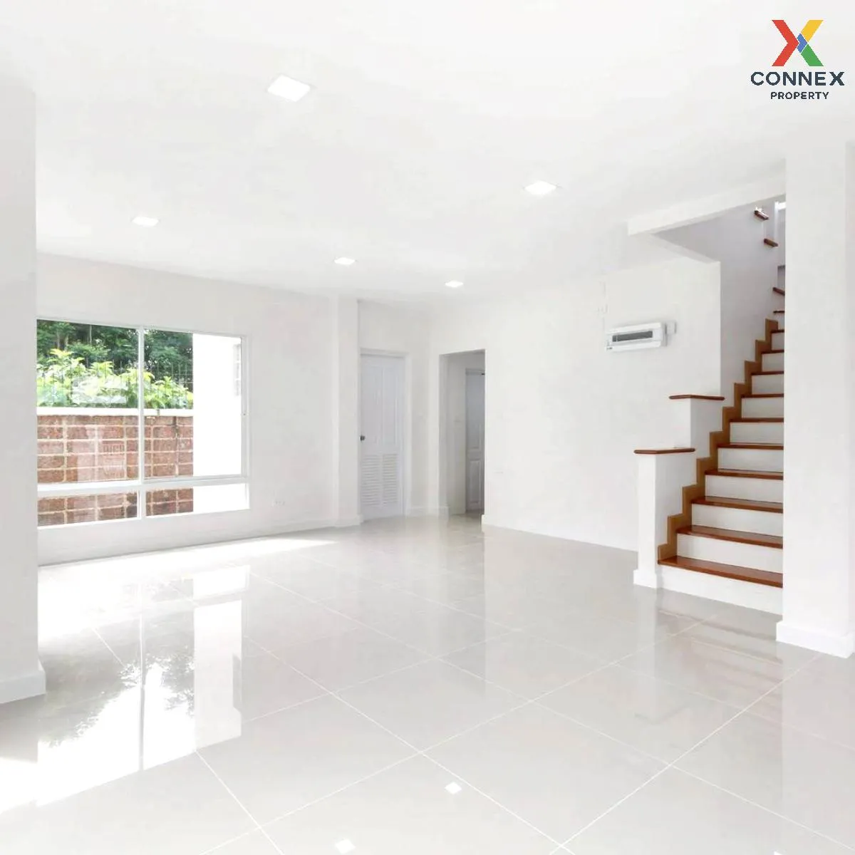 For Sale House , Chaiyapruek Bangbuathong , wide frontage , newly