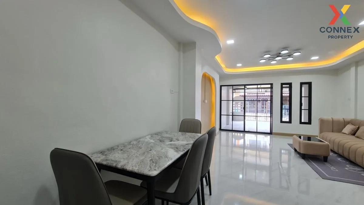 For Sale Townhouse/Townhome  , K.C. Ramindra 1 , Sam Wa Tawan Tok For Sale Townhouse/Townhome  , K.C. Ramindra 1 , Sam Wa Tawan Tok