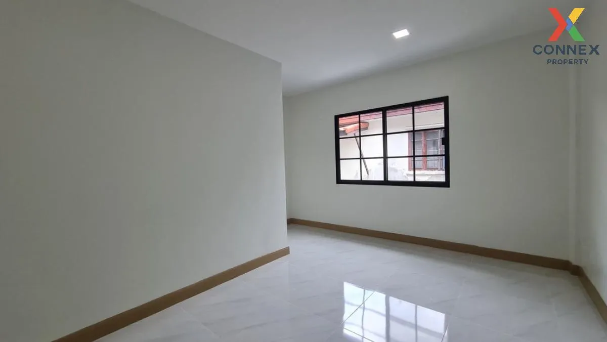 For Sale Townhouse/Townhome  , K.C. Ramindra 1 , Sam Wa Tawan Tok For Sale Townhouse/Townhome  , K.C. Ramindra 1 , Sam Wa Tawan Tok