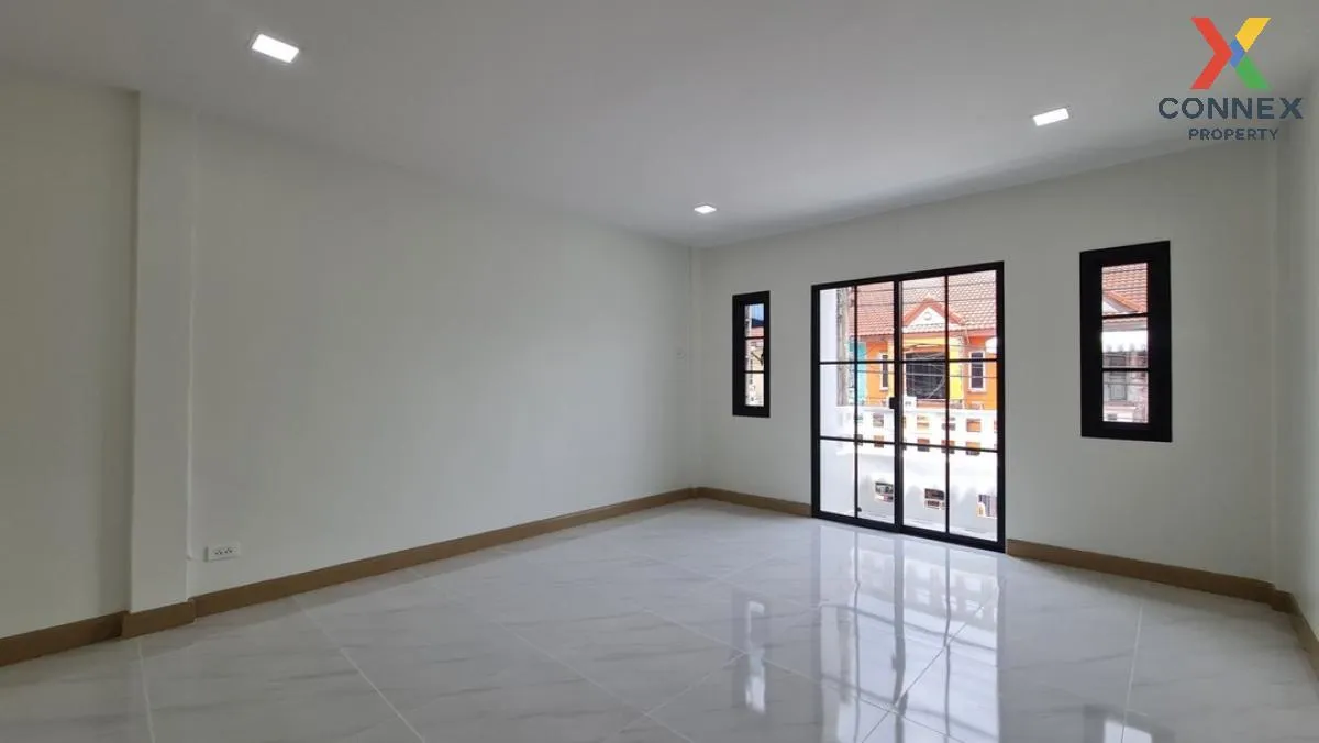 For Sale Townhouse/Townhome  , K.C. Ramindra 1 , Sam Wa Tawan Tok For Sale Townhouse/Townhome  , K.C. Ramindra 1 , Sam Wa Tawan Tok