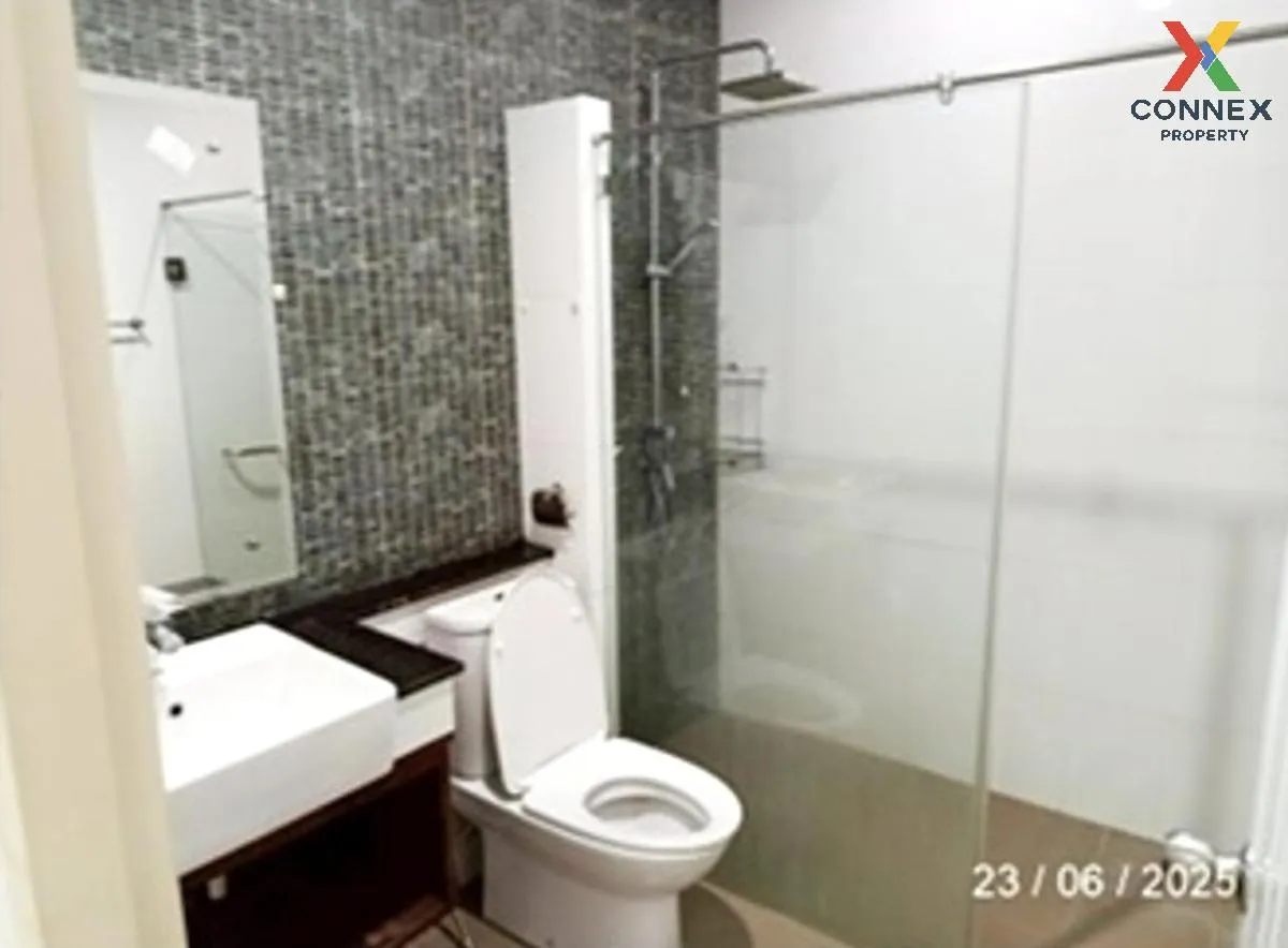 ขายทาวน์เฮ้าส์/ทาวน์โฮม  ลา ปาตีย์ บ้านสวน บ้านสวน เมืองชลบุรี ชล