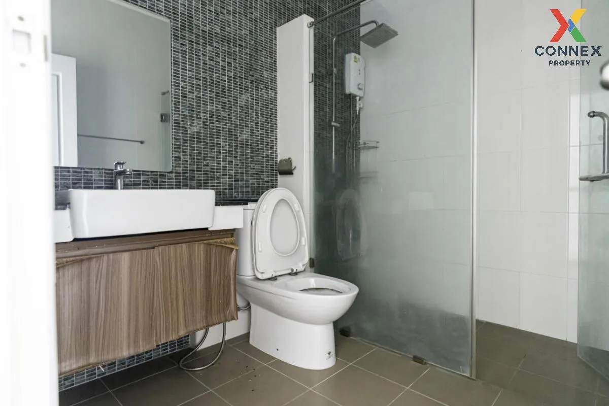 ขายทาวน์เฮ้าส์/ทาวน์โฮม  ลา ปาตีย์ บ้านสวน บ้านสวน เมืองชลบุรี ชล