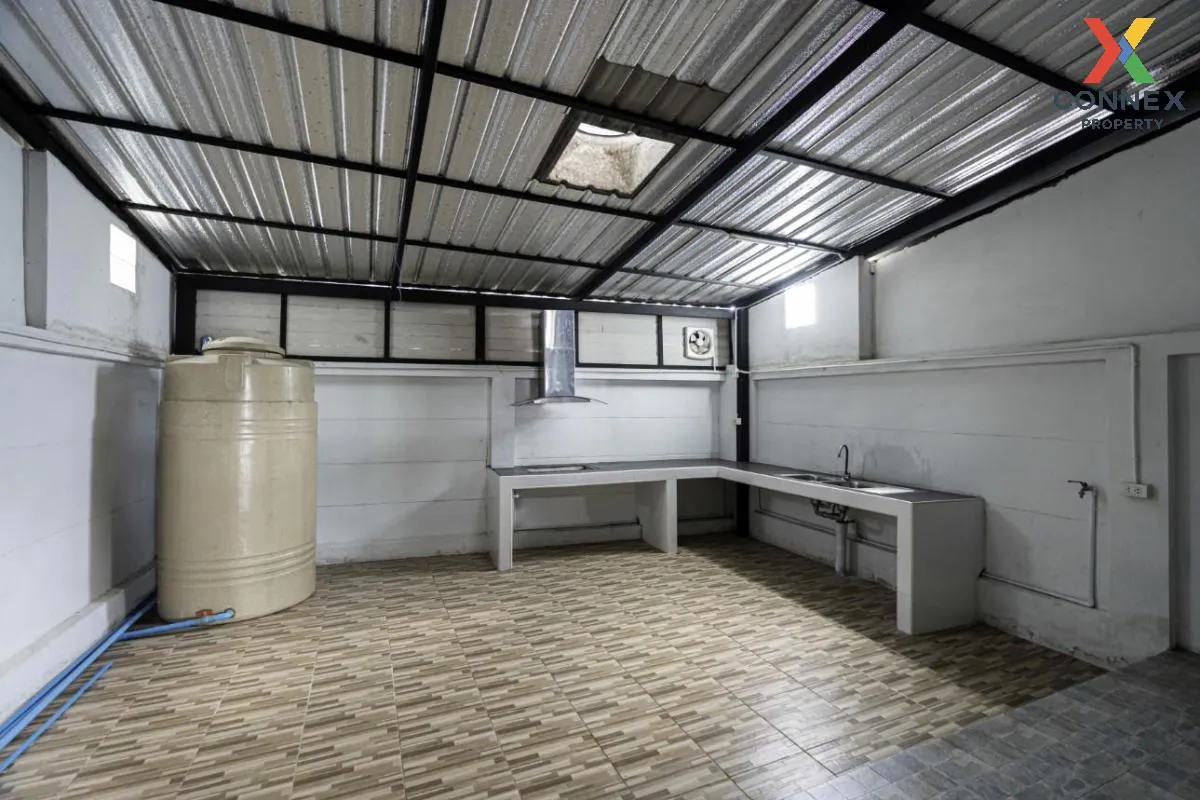 ขายทาวน์เฮ้าส์/ทาวน์โฮม  ลา ปาตีย์ บ้านสวน บ้านสวน เมืองชลบุรี ชล