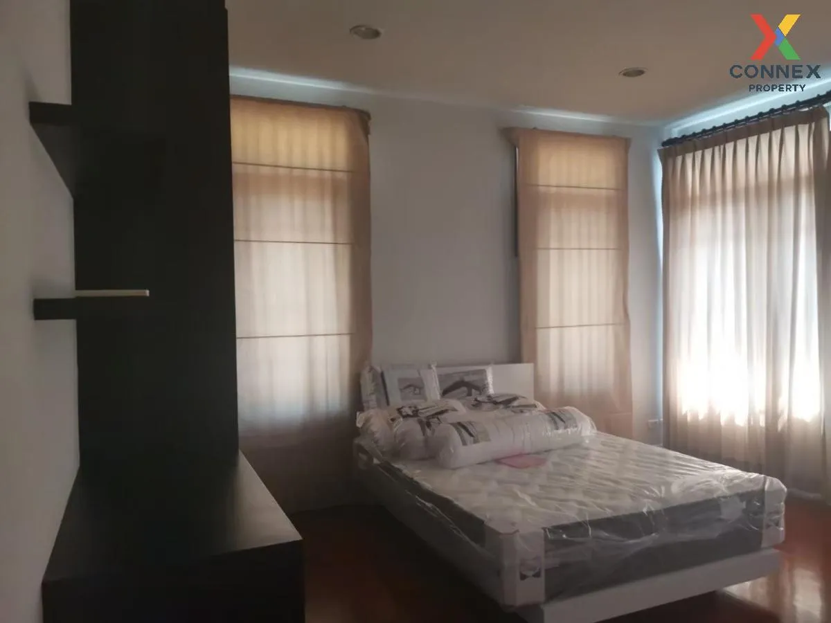 For Rent House , Narasiri Phatthanakan-Srinakarin , MRT-Kelantan 