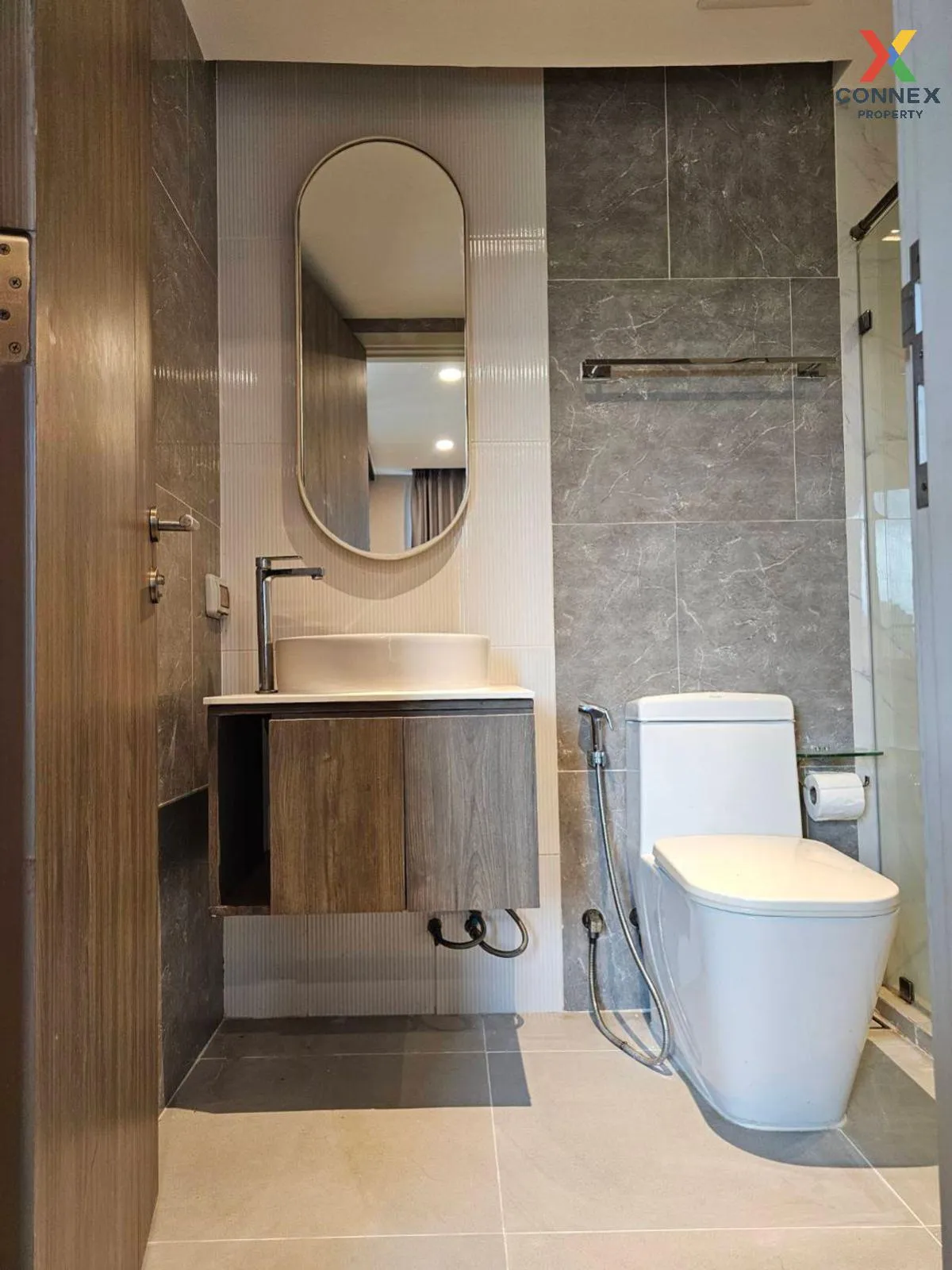 เช่าคอนโด  ลอยด์ ศูนย์วิจัย - ทองหล่อ บางกะปิ เขต ห้วยขวาง กรุงเท