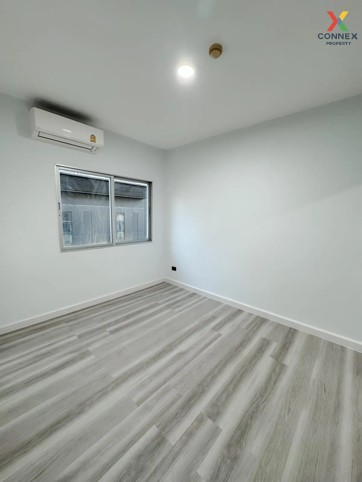 ขายคอนโด  เอ สเปซ อโศก - รัชดา ห้องมุม MRT-พระราม 9 ดินแดง เขต ดิ 4