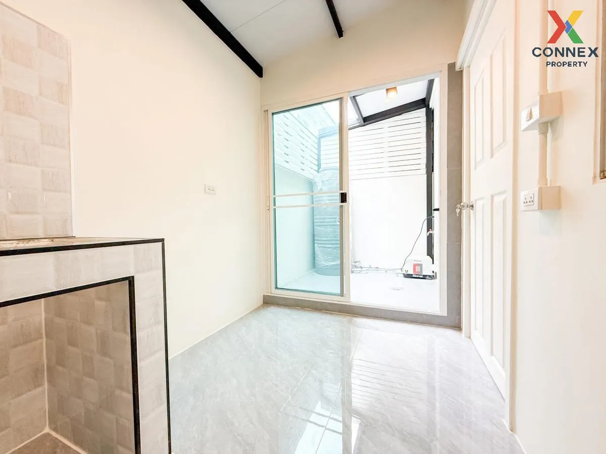 For Sale Townhouse/Townhome  , Pruksa Ville 63/1 Rama 5 - Wongsaw