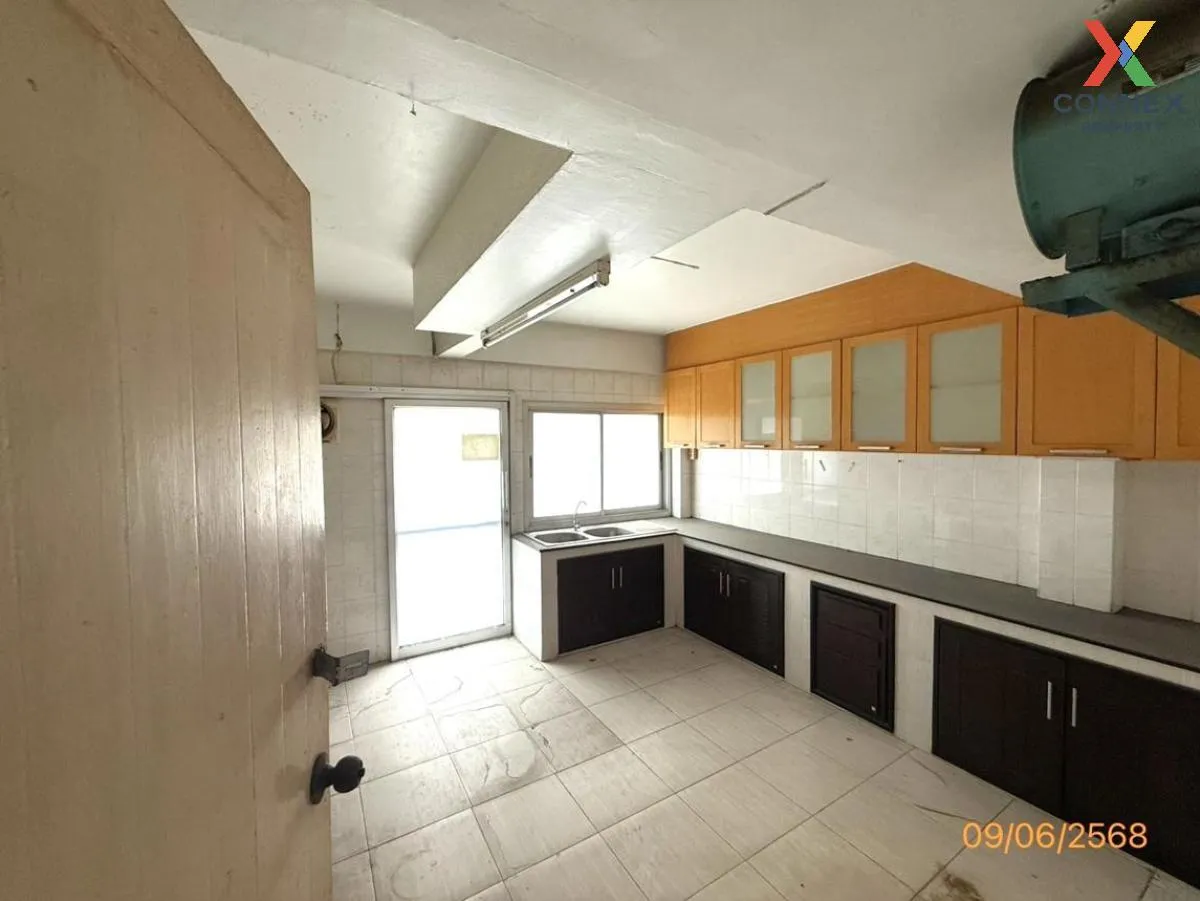 For Sale Commercial Building , Tawanna Village , Bang Kraso , Mue For Sale Commercial Building , Tawanna Village , Bang Kraso , Mue