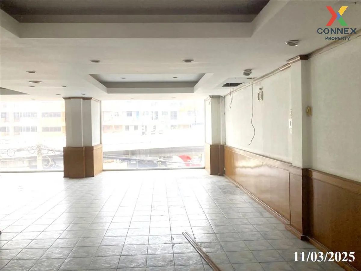 For Sale 4 - storey commercial building area 936 square meters Pa For Sale 4 - storey commercial building area 936 square meters Pa