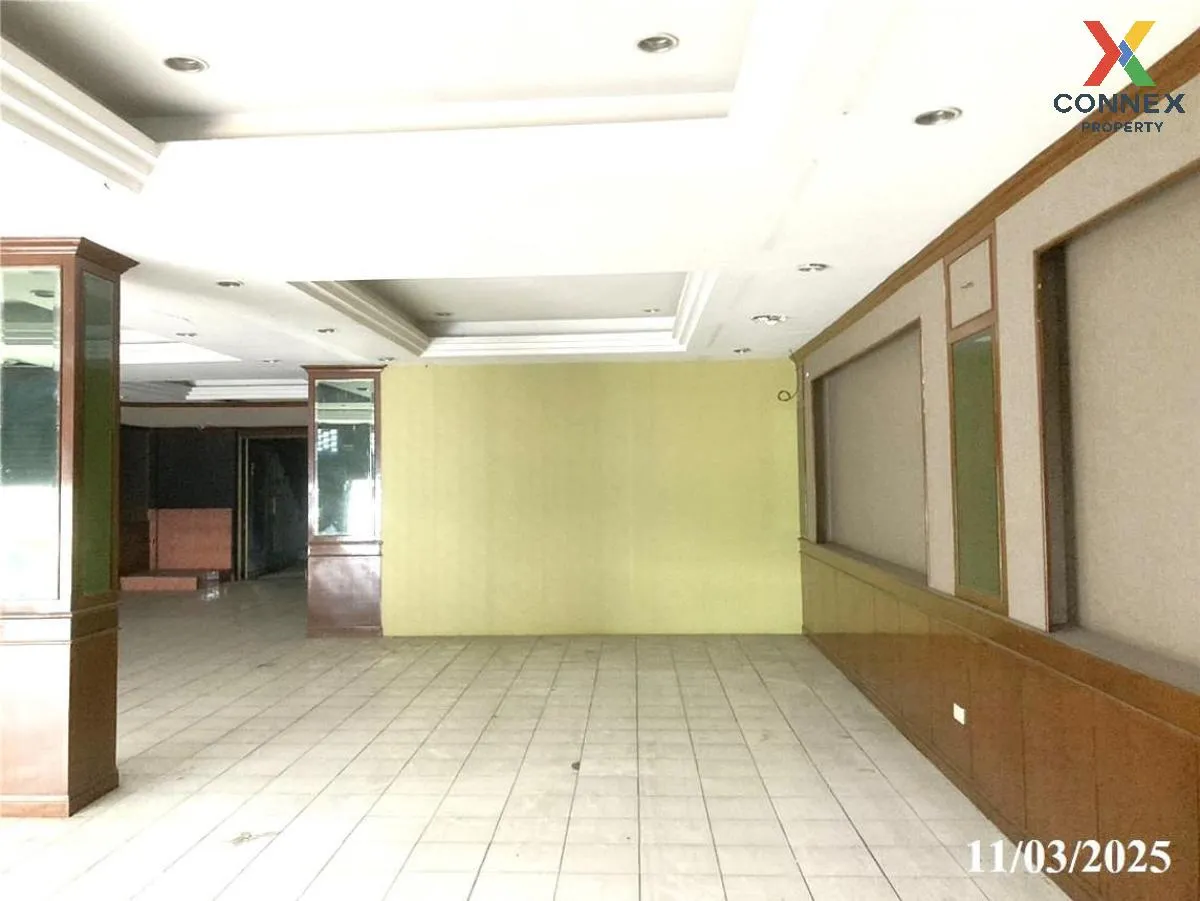 For Sale 4 - storey commercial building area 936 square meters Pa For Sale 4 - storey commercial building area 936 square meters Pa